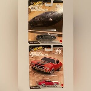 Hot Wheels LAMBORGHINI AVENTADOR COUPÉ &
1970 CHEVROLET® CHEVELLE™